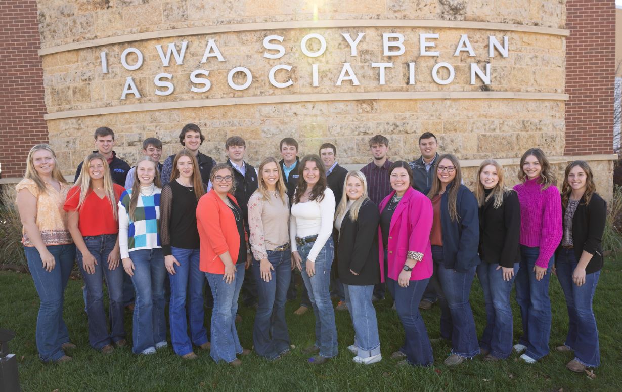 College students visit Iowa Soybean Association